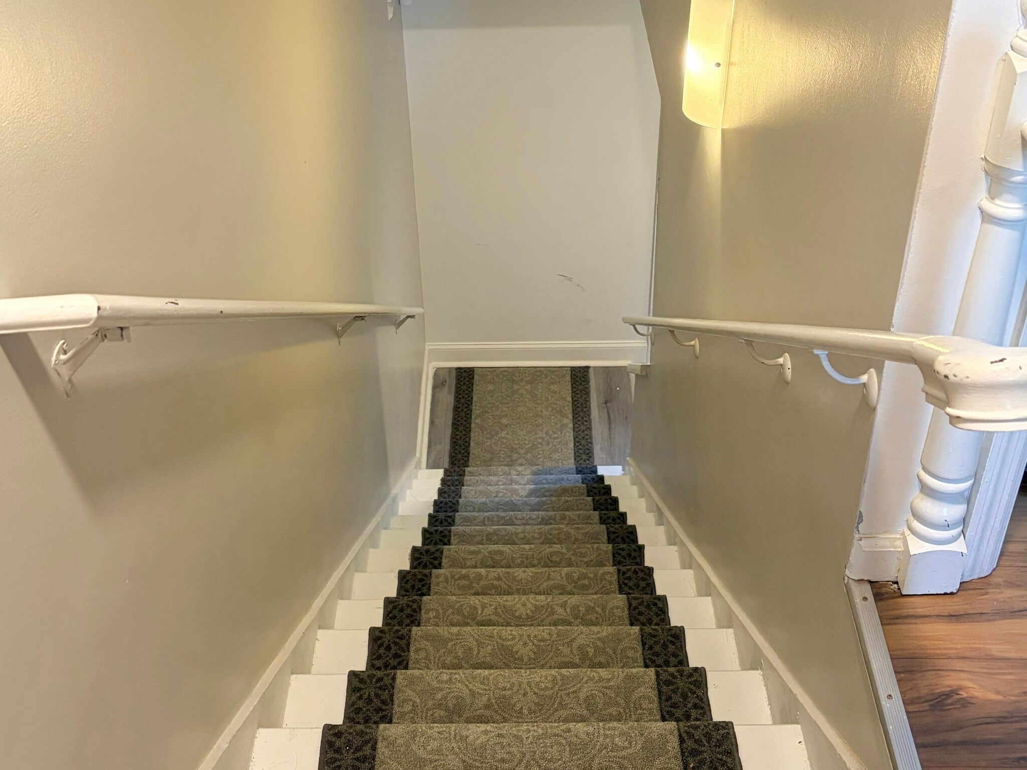 Stairway - 1330 Poplar Pointe SE