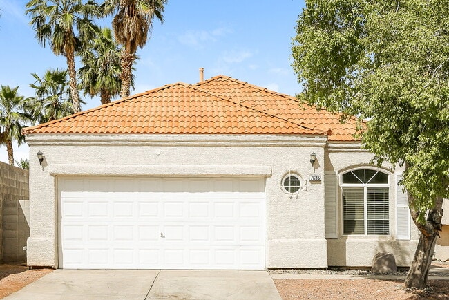 Building Photo - 7636 Adornment Ct