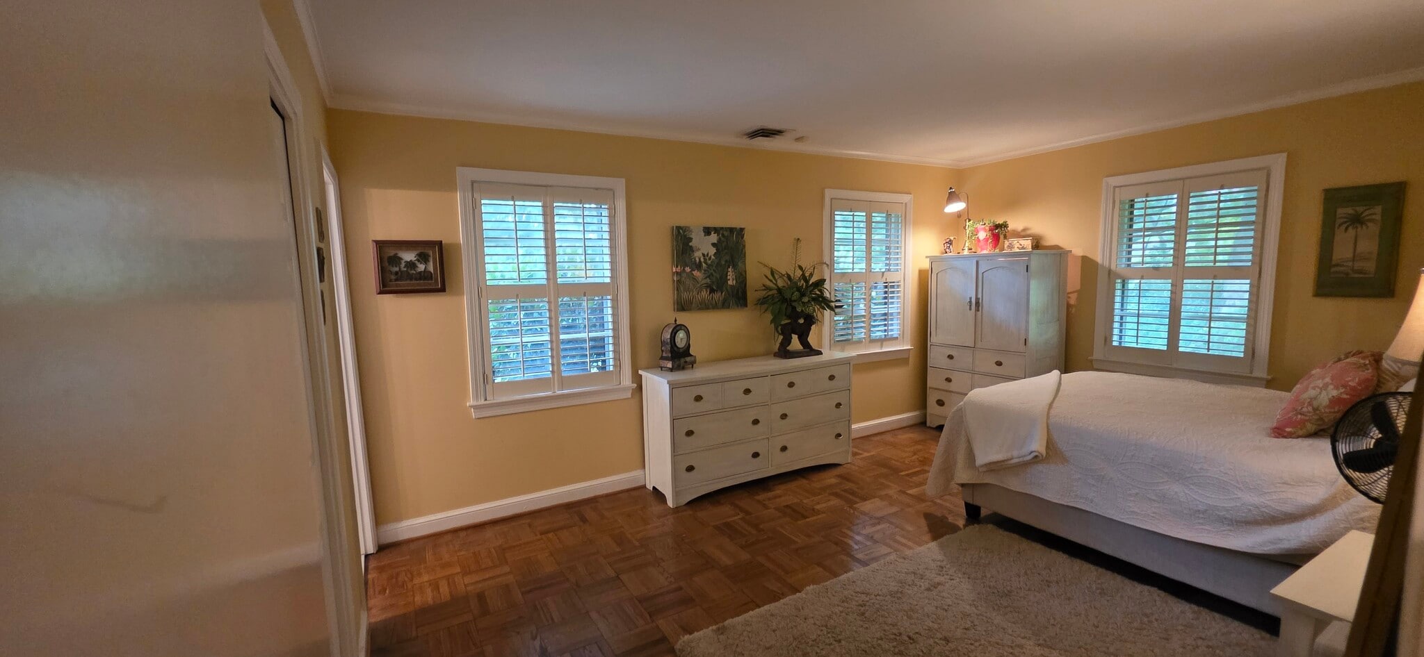 Building Photo - 10526 Sweetbriar Pky