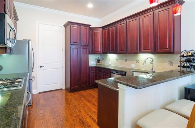 Building Photo - 13660 Greystone Dr