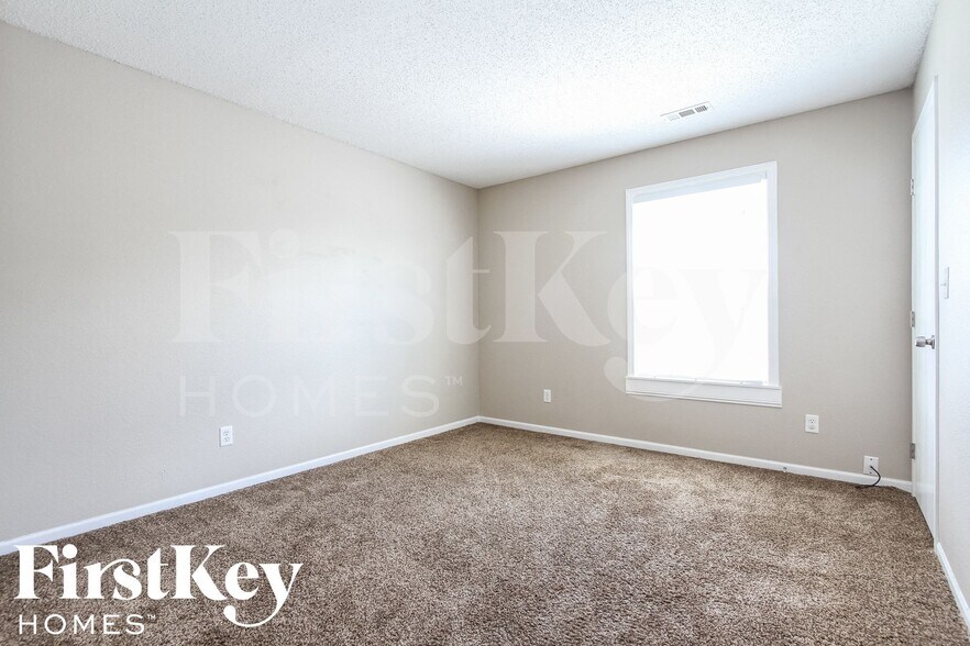 Building Photo - 1938 Bradford Trace Way