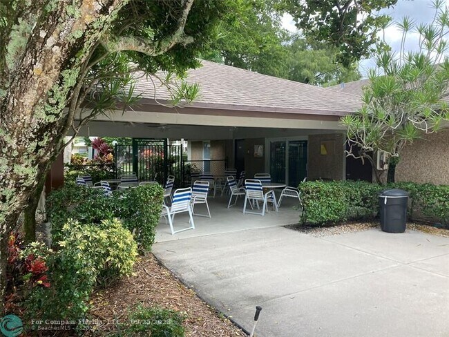 Building Photo - 804 Cypress Blvd