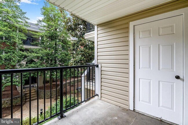 Building Photo - 3304 Wyndham Cir
