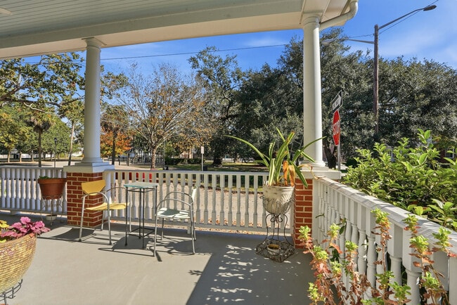 Building Photo - Savannah's Victorian Historic District