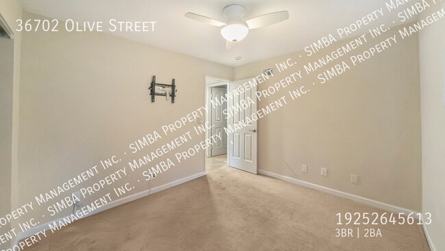 Building Photo - 36702 Olive St