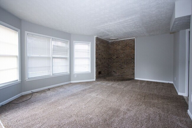 Building Photo - 2137/2139GD