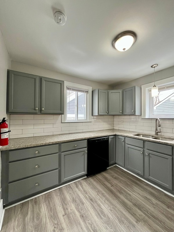 Building Photo - 273 2nd St