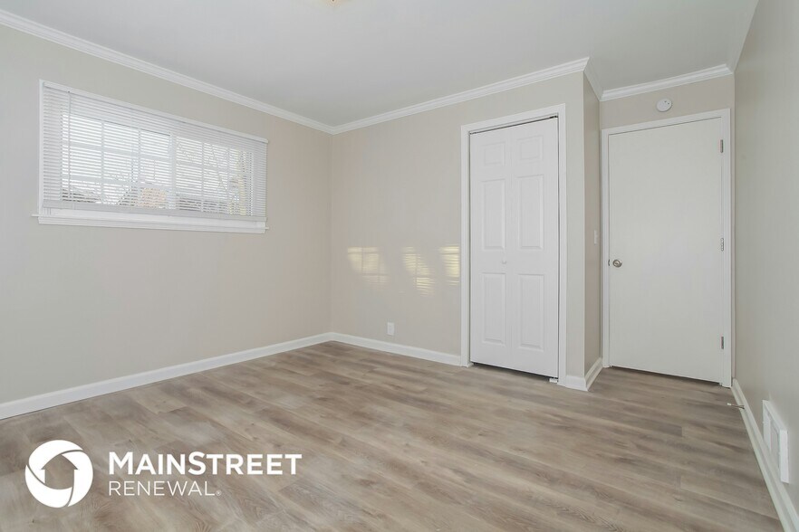 Building Photo - 8654 Tralee Ct