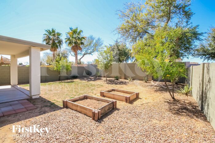 Building Photo - 31238 N Cactus Dr