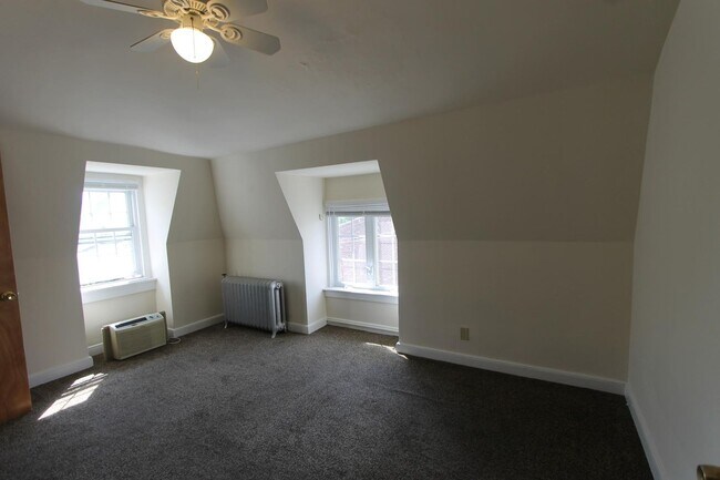 Building Photo - 7174 Germantown Ave