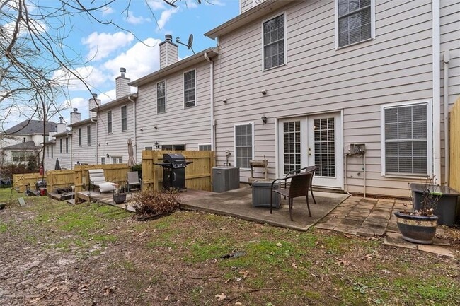 Building Photo - 1168 Stephens St