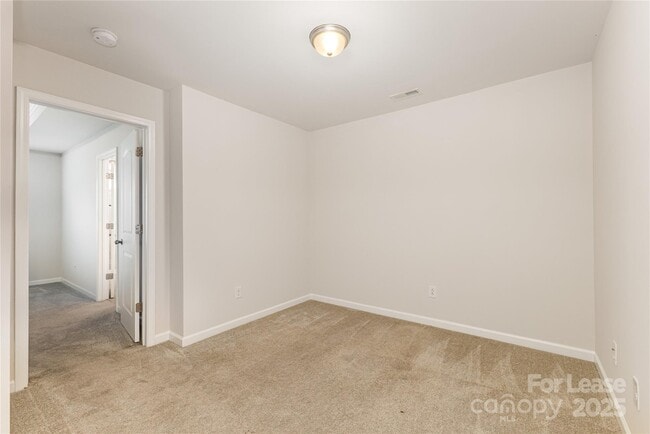 Building Photo - 17112 Carolina Hickory Dr