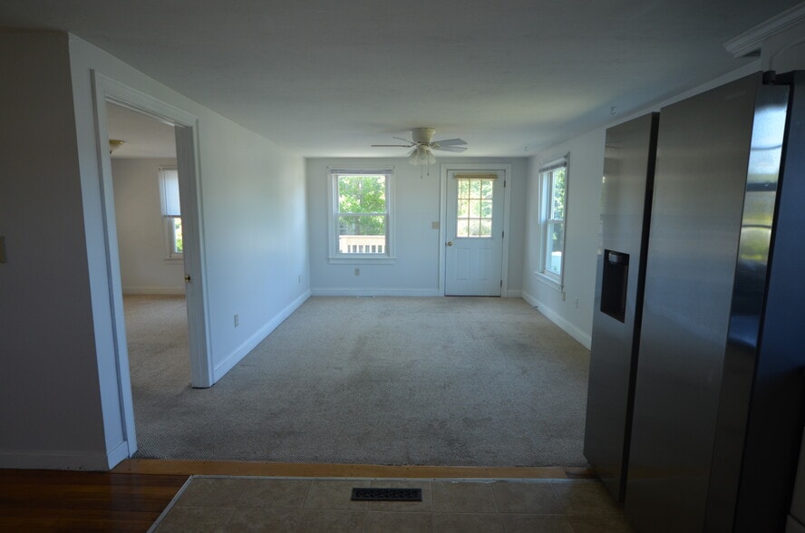 Building Photo - 23 Ames Ave