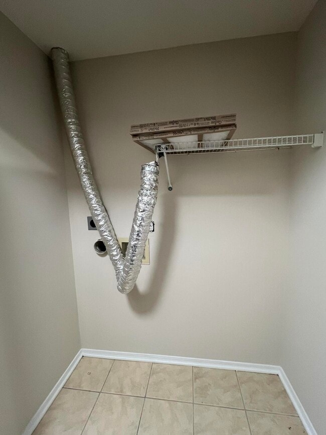 Building Photo - 601 Sherard Cir