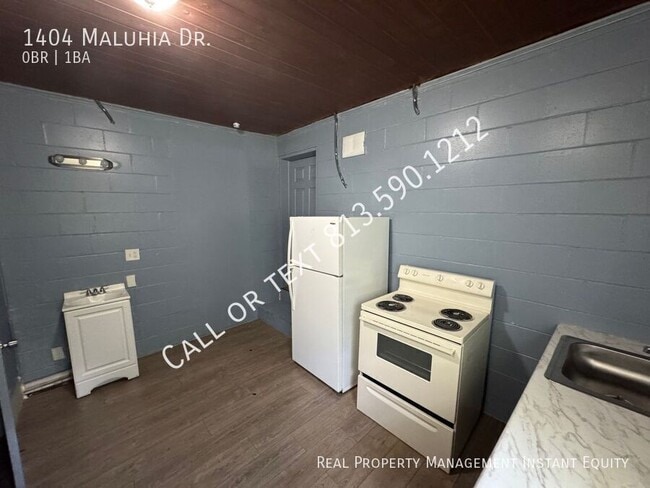 Building Photo - 1404 Maluhia Dr