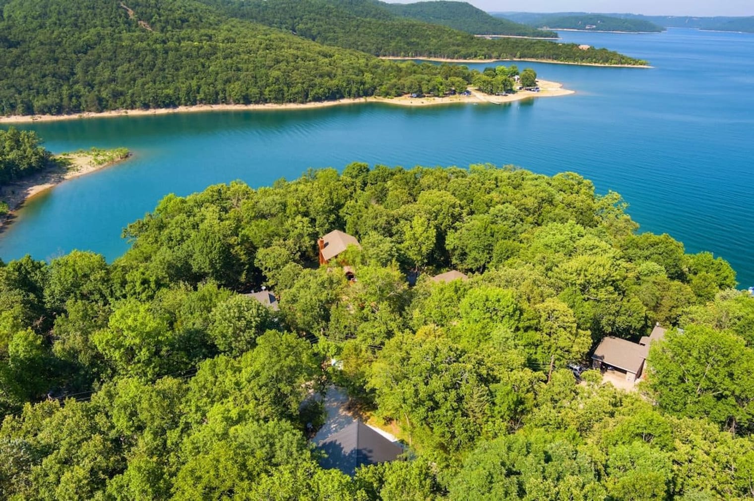 Building Photo - 11889 White Oak Dr