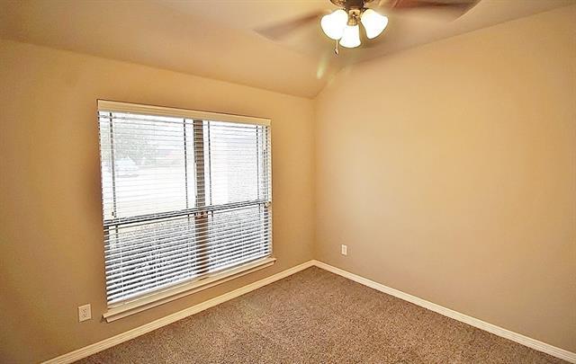 Building Photo - 122 Sierra Dr