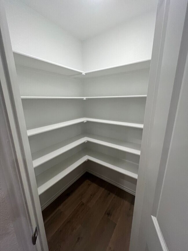 Building Photo - 3BR SFR w/ Island Kitchen in Magnolia (Josephine)