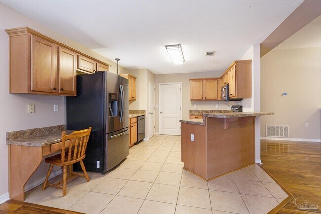 Building Photo - 8932 Abbington Dr