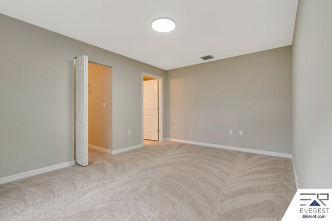 Building Photo - 53 Selma Trail