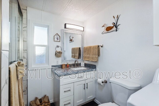 Building Photo - 437 Riverfront Dr