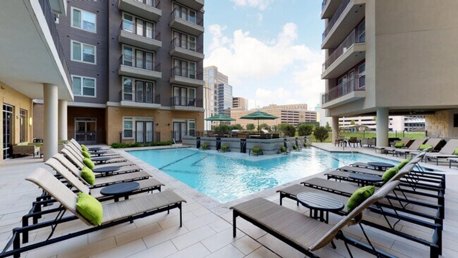 Building Photo - 1504 Braeswood Blvd