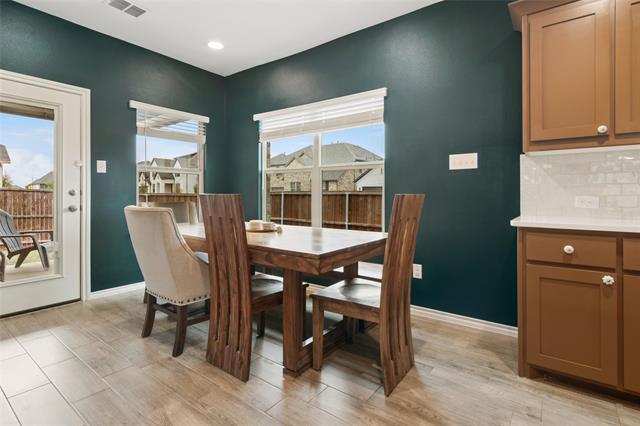 Building Photo - 1716 Wayne Ln