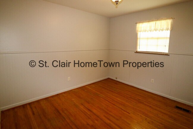Building Photo - Ragland Rental
