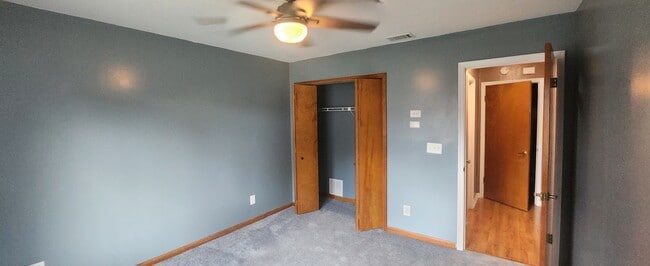 Building Photo - 35138 Whispering Oaks Blvd