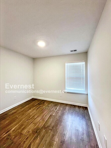 Building Photo - 218 Ansley Wy