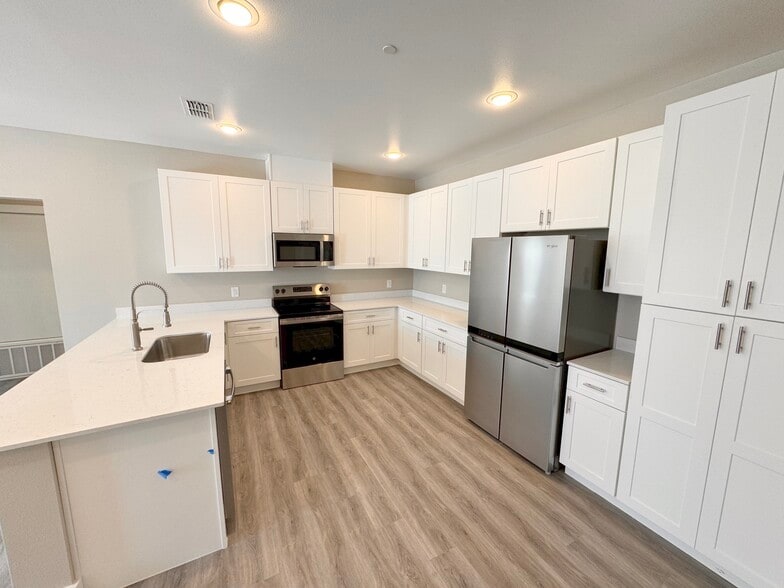Building Photo - 577 Richlands Way