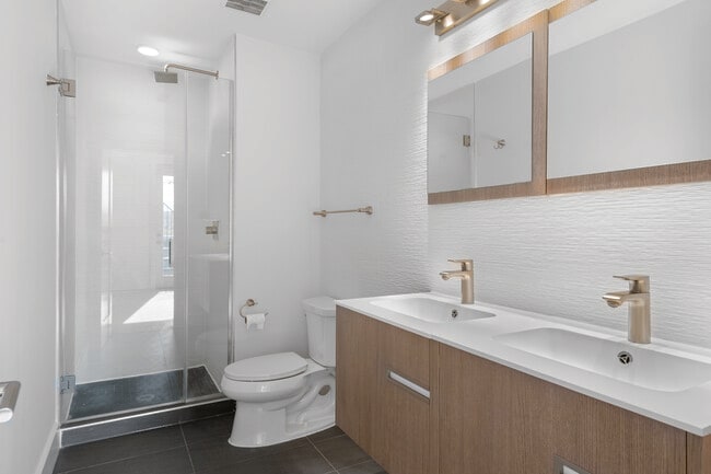 Building Photo - 1515 K St SE