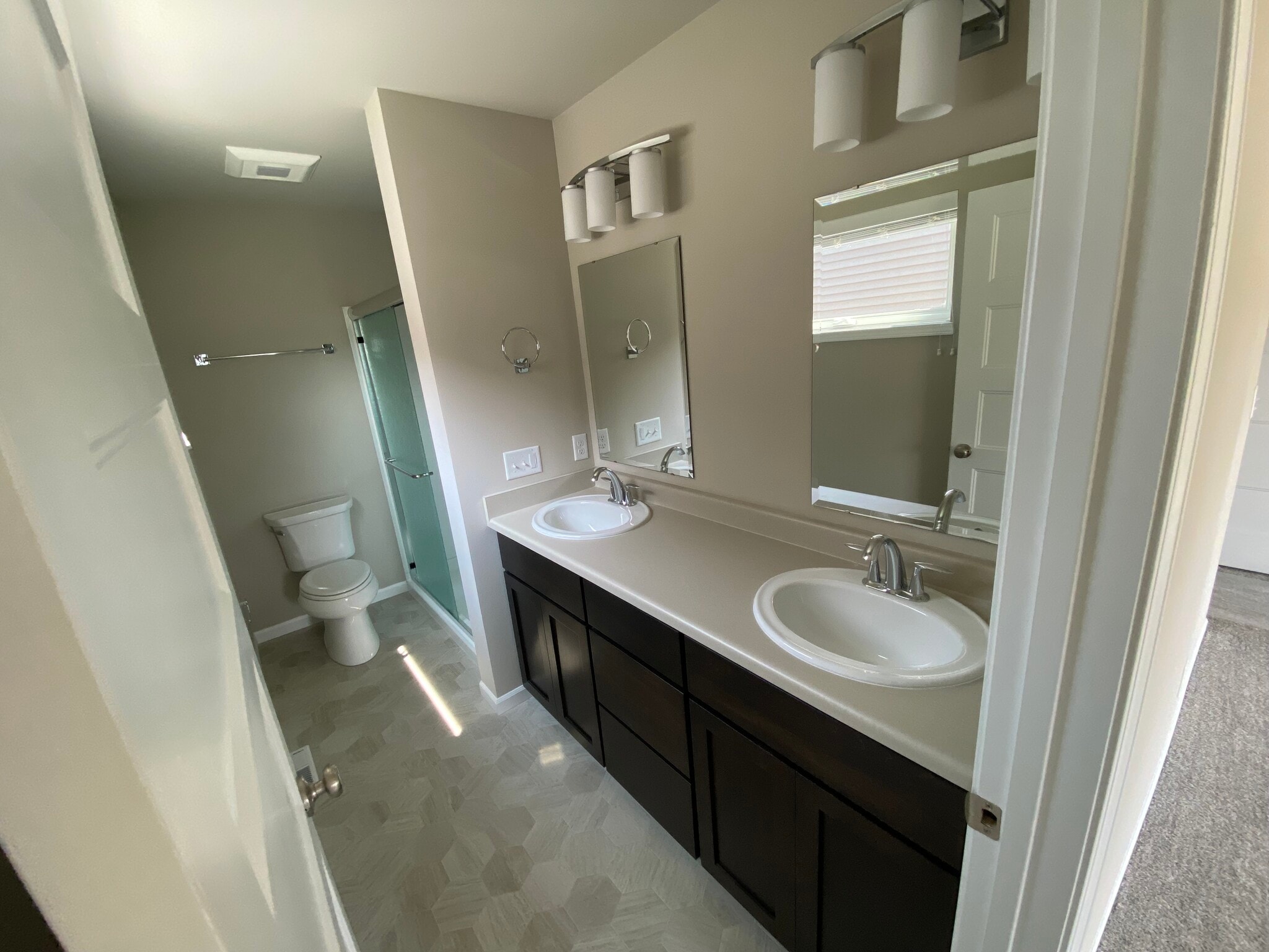Building Photo - 1046 Wild Willow Way