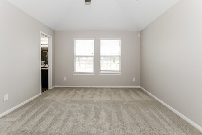 Building Photo - 17189 Glen Oaks Dr