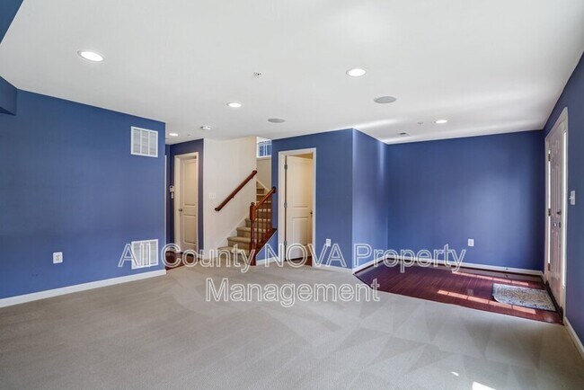 Building Photo - 1609 Poplar Run Dr