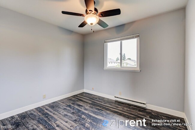 Building Photo - 4 br, 1.5 bath Condo - 201 Carriage Drive,...