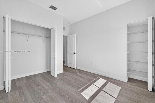 Building Photo - 26450 SW 148th Ct