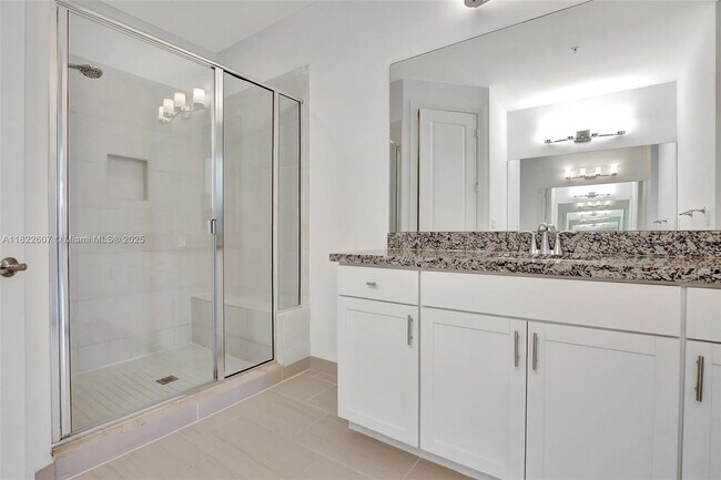Building Photo - 11549 SW 13th Ct