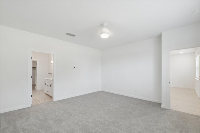 Building Photo - 4727 Bay Vista Dr