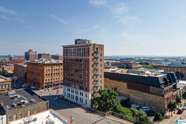 Building Photo - 2201 1st Ave N