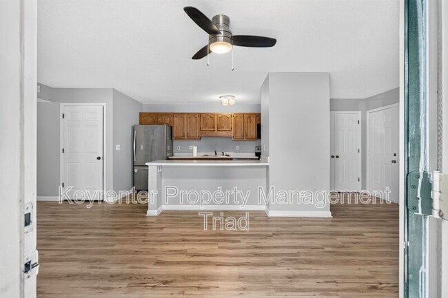 Building Photo - 3701-377D Cotswold Terrace