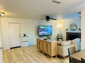 Building Photo - 7020 Roca Way