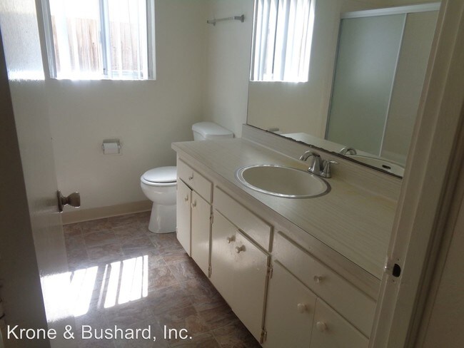 Building Photo - 5035 Del Monte Ave