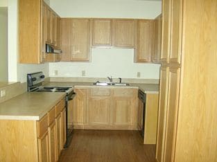 Building Photo - 224S.LINE101