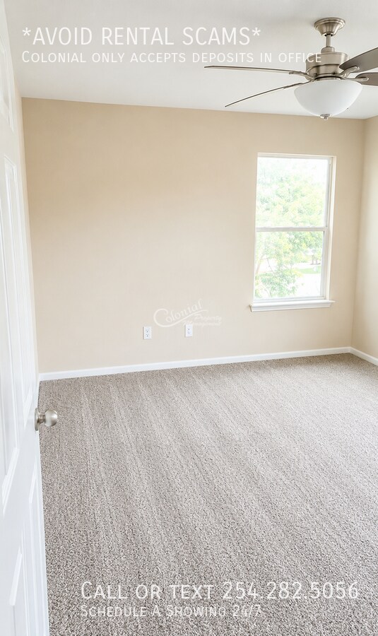Building Photo - 711 Cattail Cir