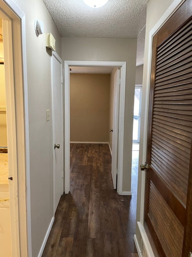 Building Photo - 7409 Waco Ave