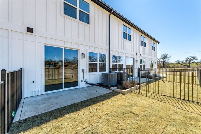 Building Photo - 532 Galt Dr