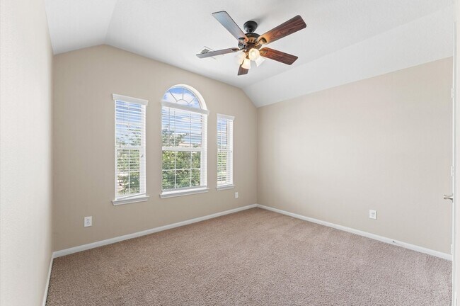 Building Photo - 406 Oak Stream Dr