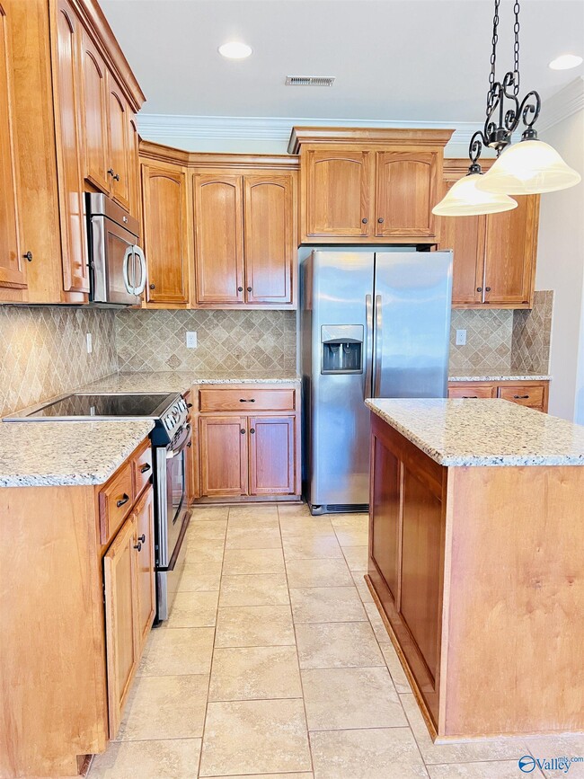 Building Photo - 104 Woodvale Dr