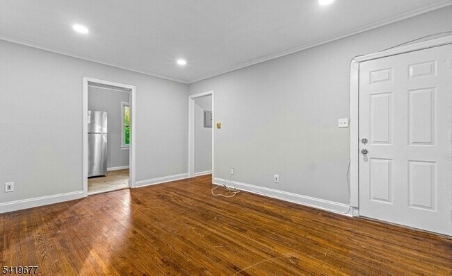 Building Photo - 6 Armstrong St